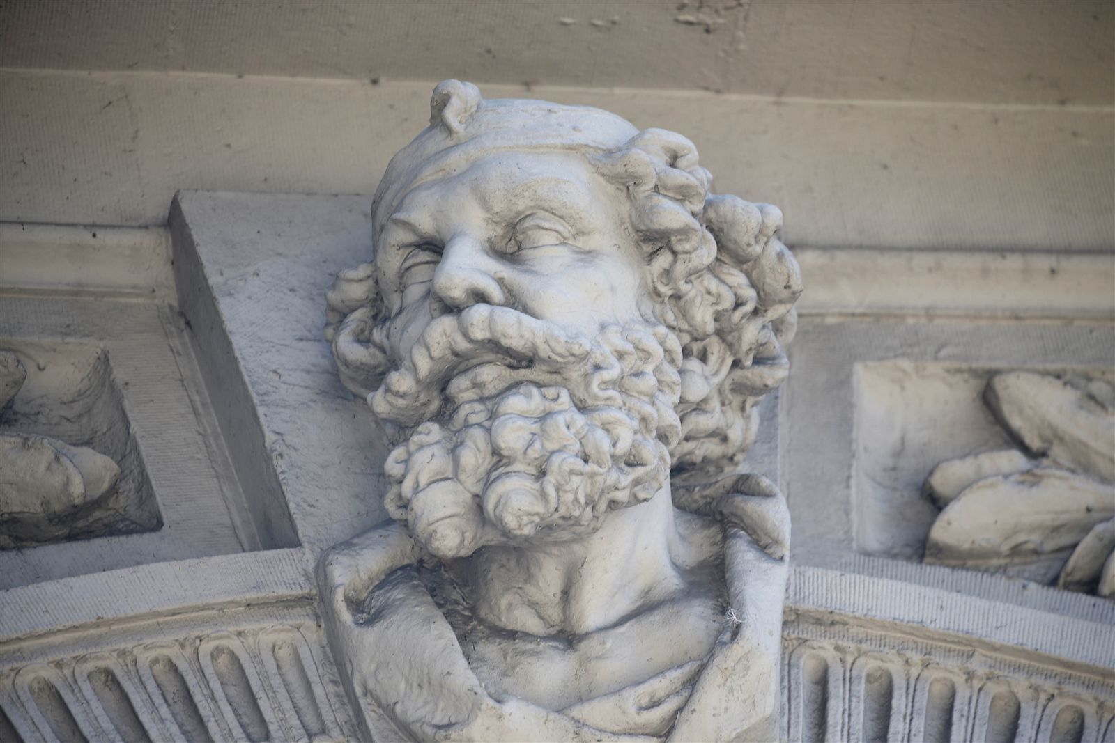A Closer Look: Ellicott Square Building
